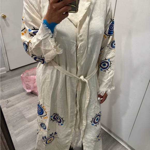Bohemian evil eye 🧿 Cream Robe with Blue and Yellow Patterns - Picture 4 of 4